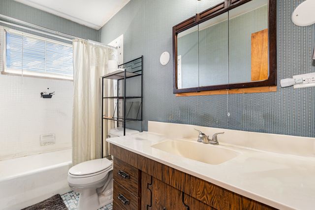 1433 Burnham Avenue, Calumet City, IL 60409