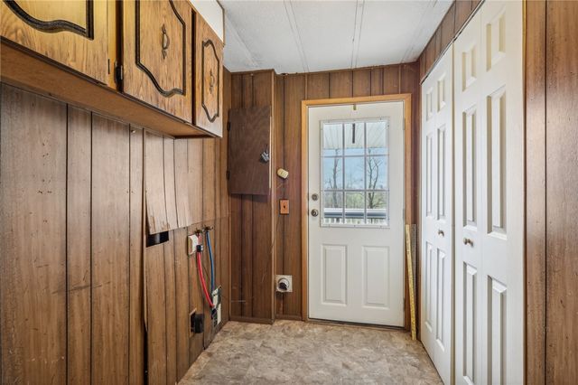 144 Langham Dr, Green Twp, PA 15050