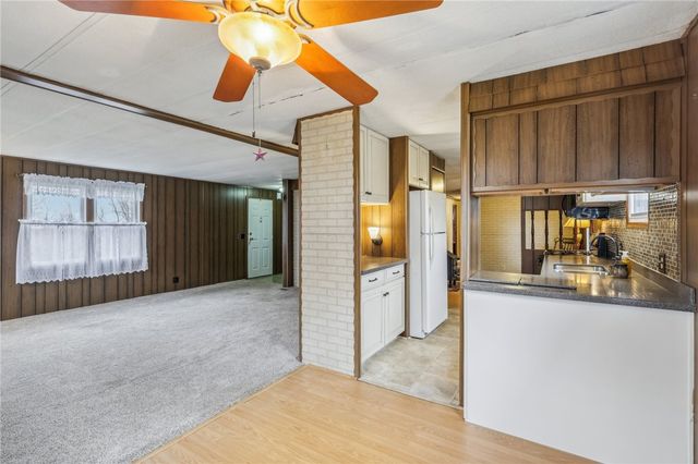 144 Langham Dr, Green Twp, PA 15050