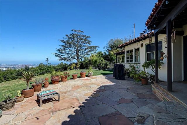 25 Headland Drive, Rancho Palos Verdes, CA 90275
