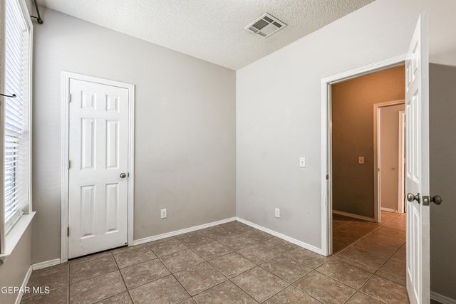 14044 Highweed Drive, Horizon City, TX 79928