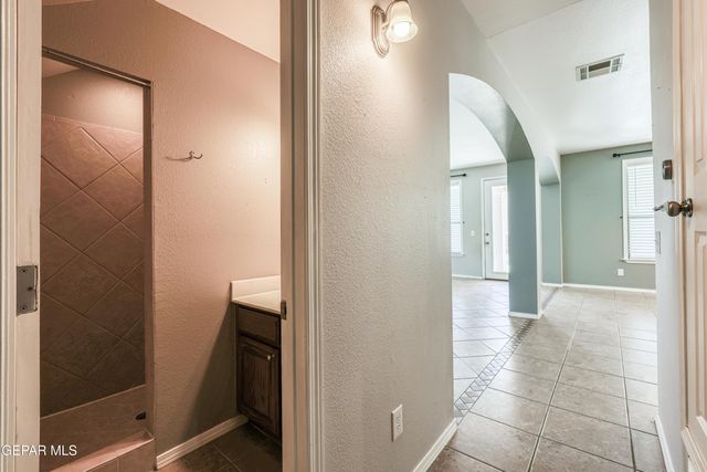 14044 Highweed Drive, Horizon City, TX 79928
