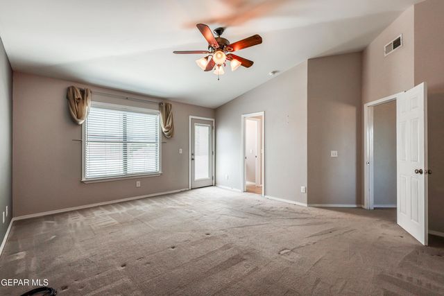 14044 Highweed Drive, Horizon City, TX 79928