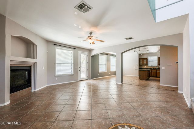 14044 Highweed Drive, Horizon City, TX 79928