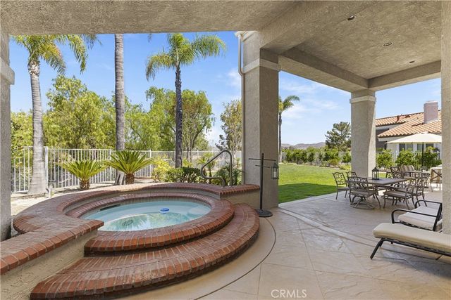23050 Donnoch Court, Murrieta, CA 92562