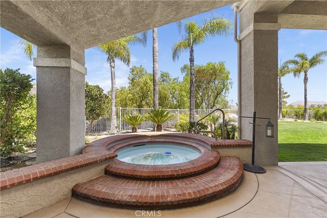 23050 Donnoch Court, Murrieta, CA 92562