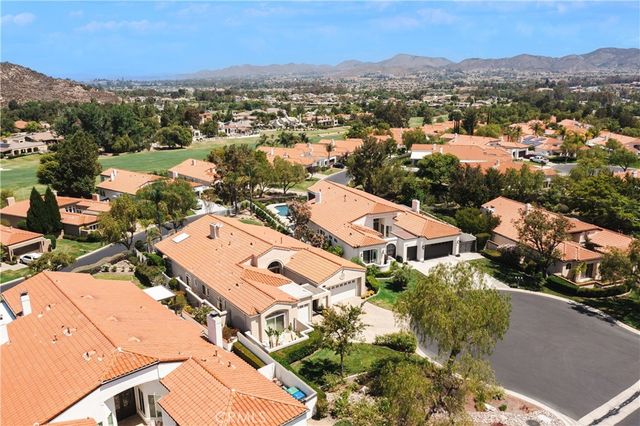 23050 Donnoch Court, Murrieta, CA 92562
