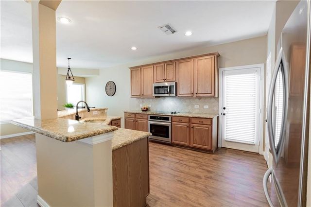 2413 Aberdeen Avenue, Mckinney, TX 75072
