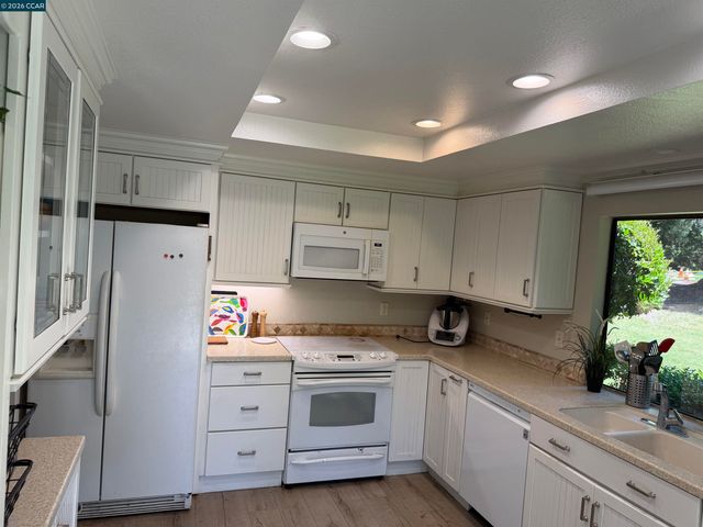 2017 W Rancho Verde Cir, Danville, CA 94526