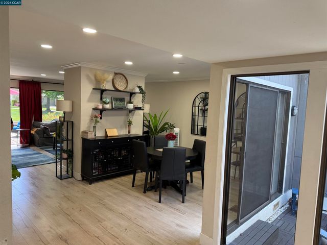 2017 W Rancho Verde Cir, Danville, CA 94526
