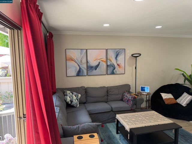 2017 W Rancho Verde Cir, Danville, CA 94526