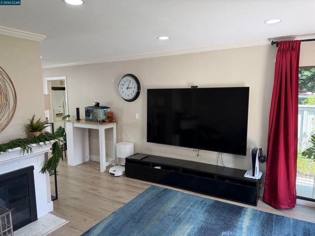 2017 W Rancho Verde Cir, Danville, CA 94526
