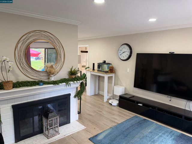 2017 W Rancho Verde Cir, Danville, CA 94526