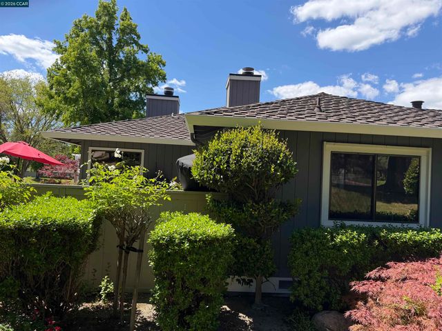2017 W Rancho Verde Cir, Danville, CA 94526