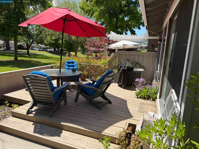 2017 W Rancho Verde Cir, Danville, CA 94526