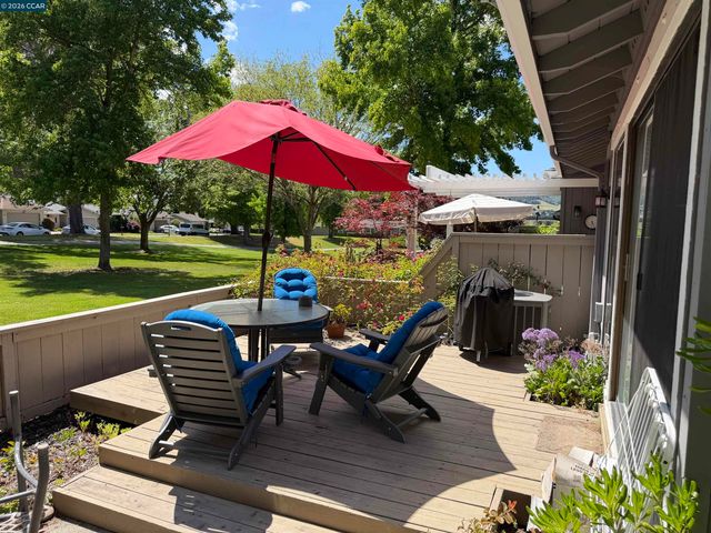 2017 W Rancho Verde Cir, Danville, CA 94526