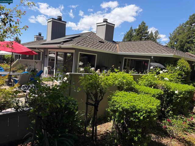 2017 W Rancho Verde Cir, Danville, CA 94526