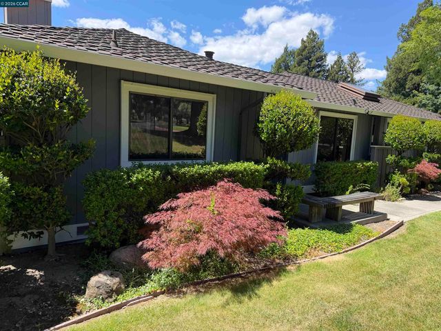 2017 W Rancho Verde Cir, Danville, CA 94526