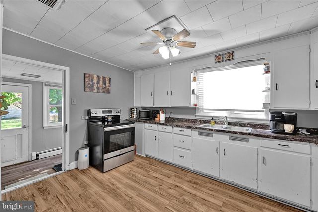 524 S RAILROAD ST, Myerstown, PA 17067