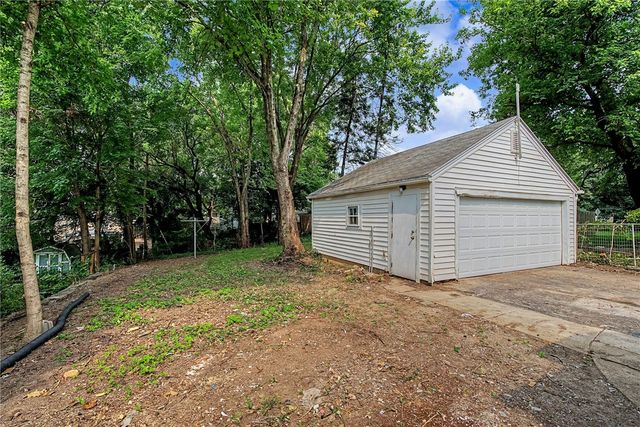 17 Coffman Avenue, Trotwood, OH 45426