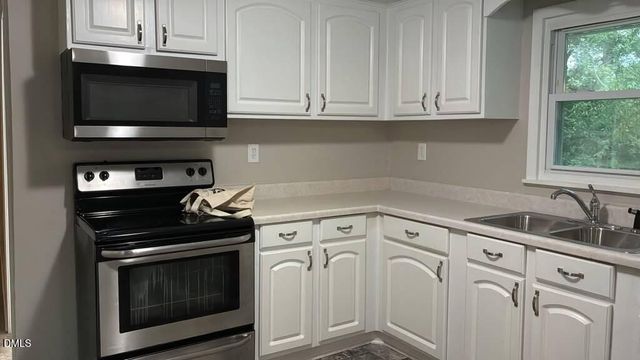 5128 Sunset Lake Road, Apex, NC 27539