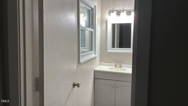 5128 Sunset Lake Road, Apex, NC 27539