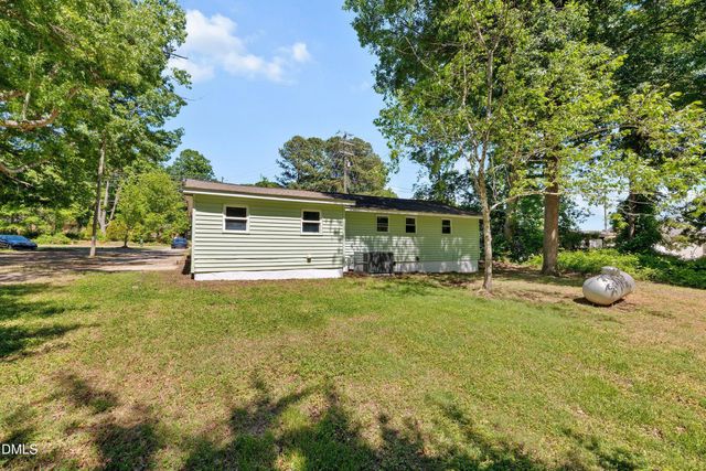 5128 Sunset Lake Road, Apex, NC 27539