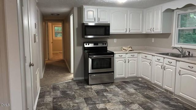 5128 Sunset Lake Road, Apex, NC 27539