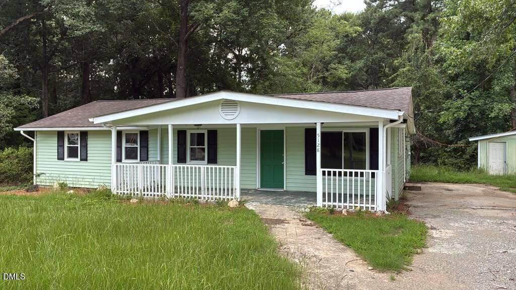 5128 Sunset Lake Road, Apex, NC 27539