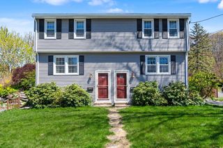 286 Pleasant St, Lowell, MA 01852