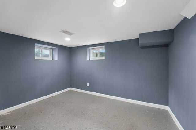 19 Elmwood Ave, West Orange Twp., NJ 07052