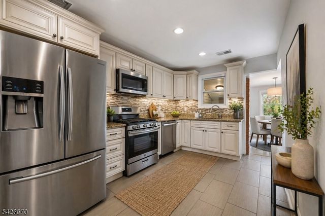 19 Elmwood Ave, West Orange Twp., NJ 07052