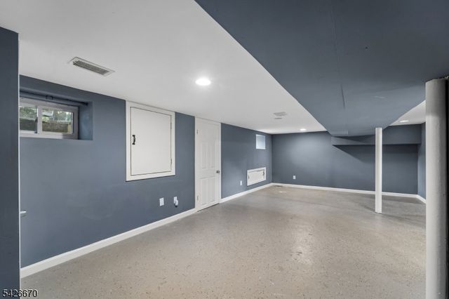 19 Elmwood Ave, West Orange Twp., NJ 07052