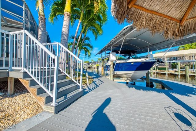 5374 Cortez CT, Cape Coral, FL 33904