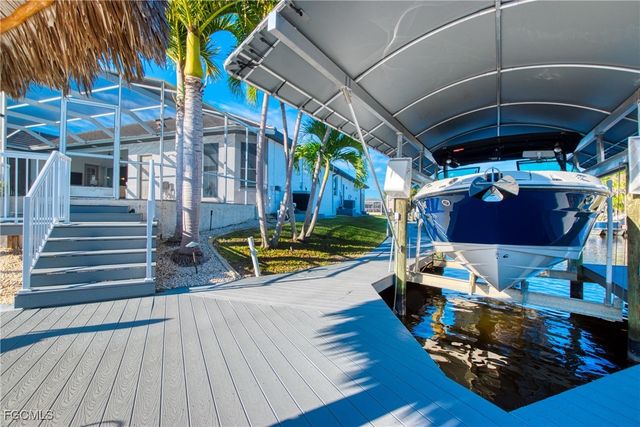 5374 Cortez CT, Cape Coral, FL 33904