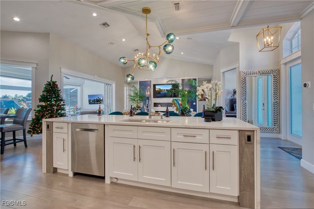 5374 Cortez CT, Cape Coral, FL 33904