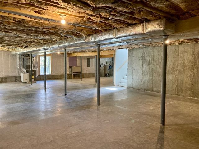 28 Spring Street, Petersham, MA 01366