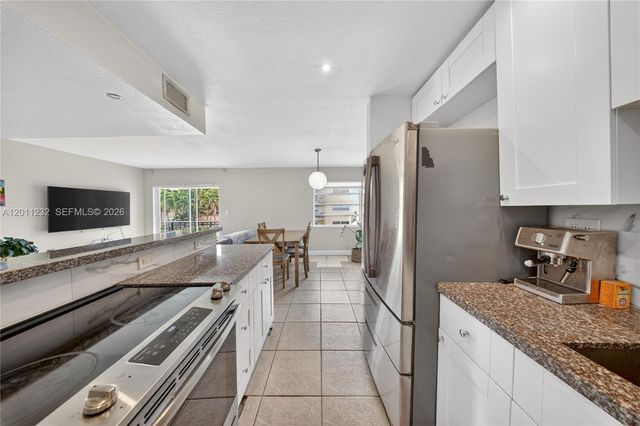 399 NW 72nd Avenue 209, Miami, FL 33126