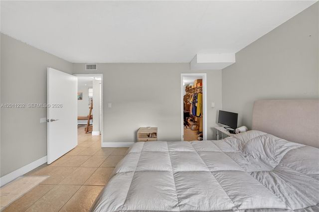 399 NW 72nd Avenue 209, Miami, FL 33126