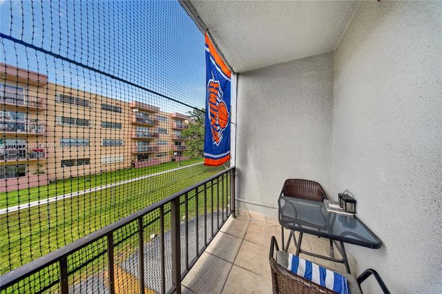 399 NW 72nd Avenue 209, Miami, FL 33126