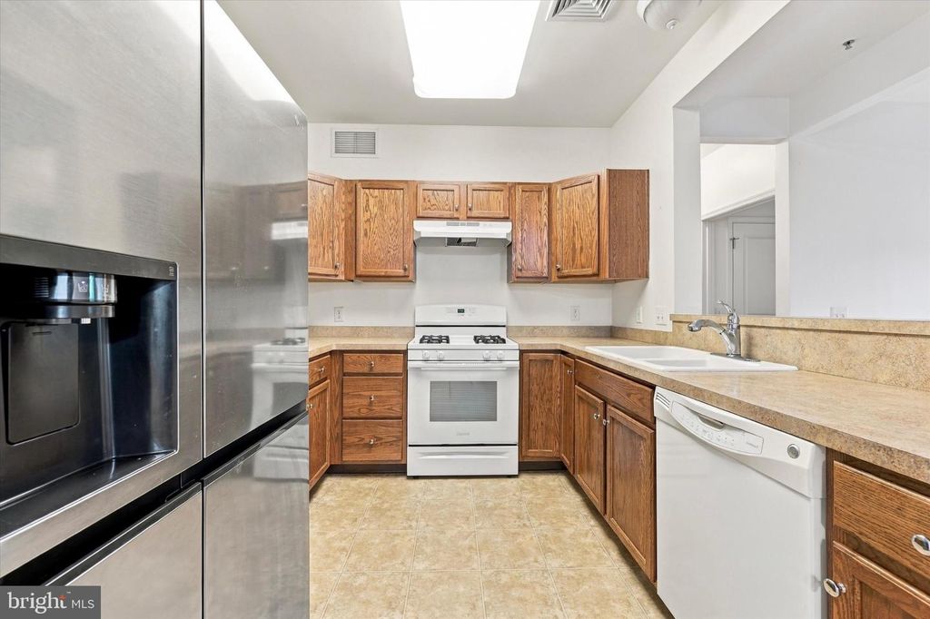 423 CREEKSIDE DR #423, BROOKHAVEN, PA 19015 — photo 5