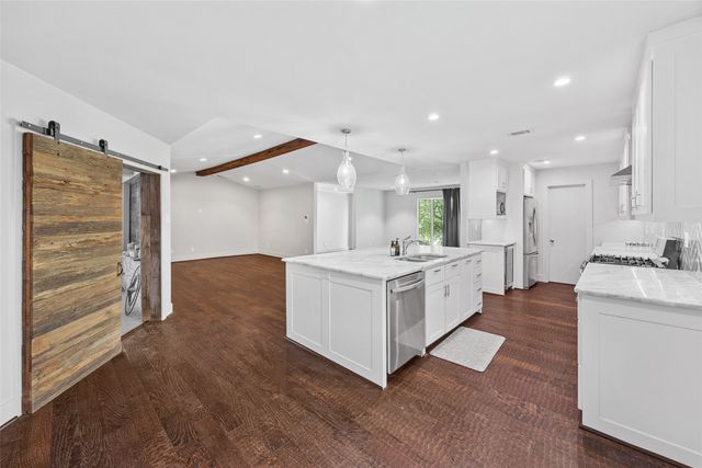 3945 Clubway Lane, Farmers Branch, TX 75244
