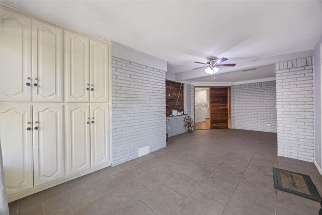 3945 Clubway Lane, Farmers Branch, TX 75244