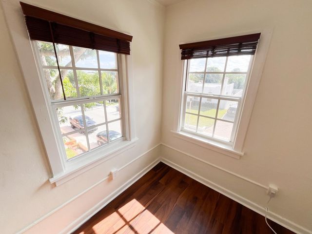 623 Park Place 19, West Palm Beach, FL 33401