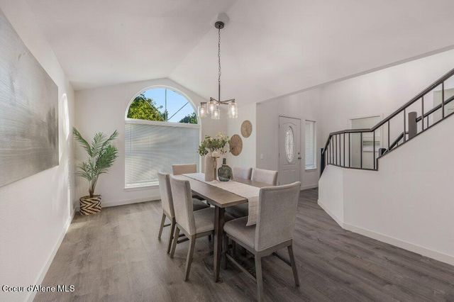 3089 E LAKE FOREST DR, Hayden Lake, ID 83835