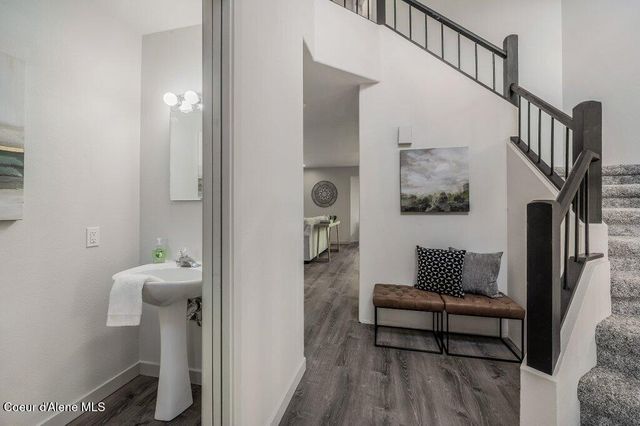 3089 E LAKE FOREST DR, Hayden Lake, ID 83835