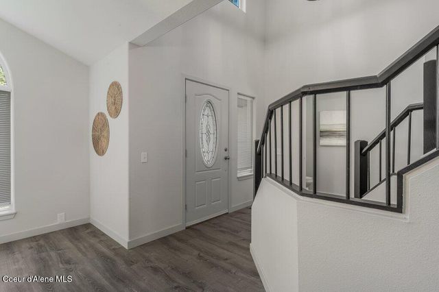 3089 E LAKE FOREST DR, Hayden Lake, ID 83835