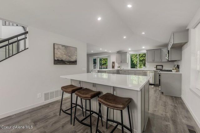 3089 E LAKE FOREST DR, Hayden Lake, ID 83835