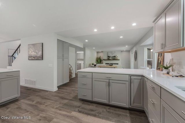 3089 E LAKE FOREST DR, Hayden Lake, ID 83835