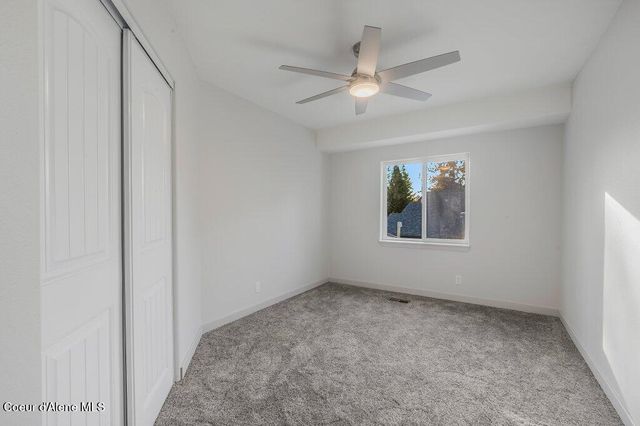 3089 E LAKE FOREST DR, Hayden Lake, ID 83835